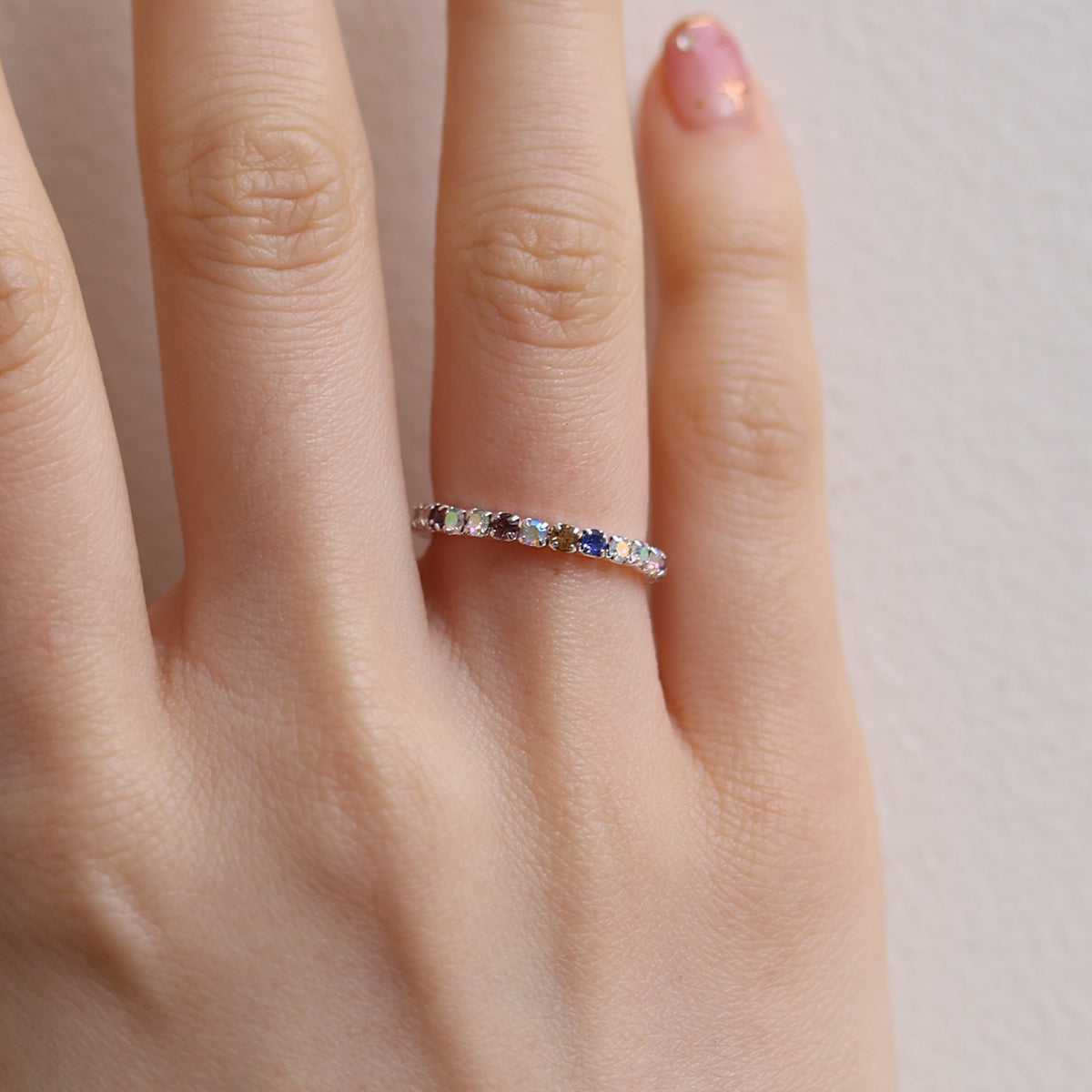 Stretchable tennis chain ring