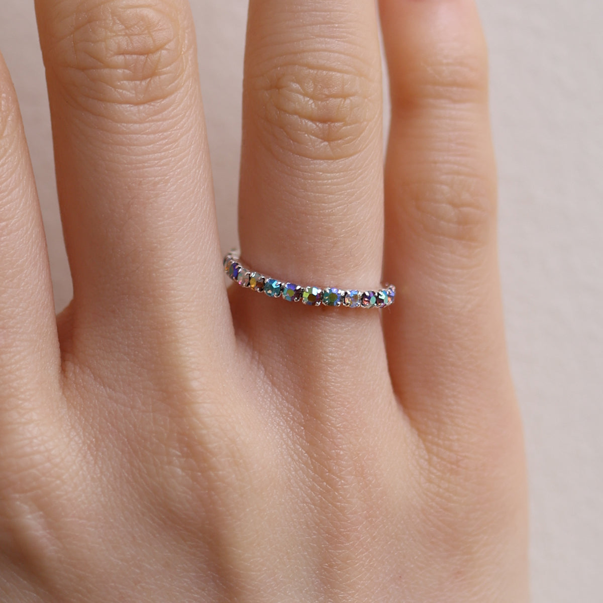 Stretchable tennis chain ring