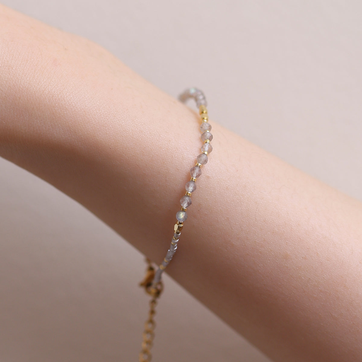 Labradorite beaded bracelet