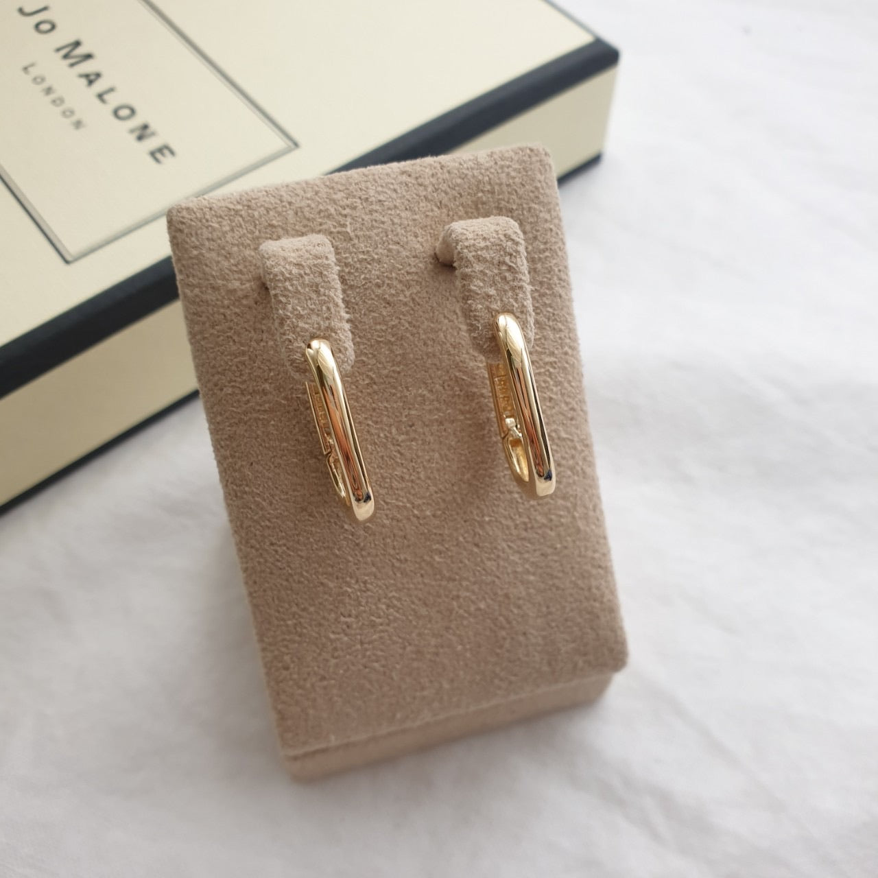 Bold one touch earrings