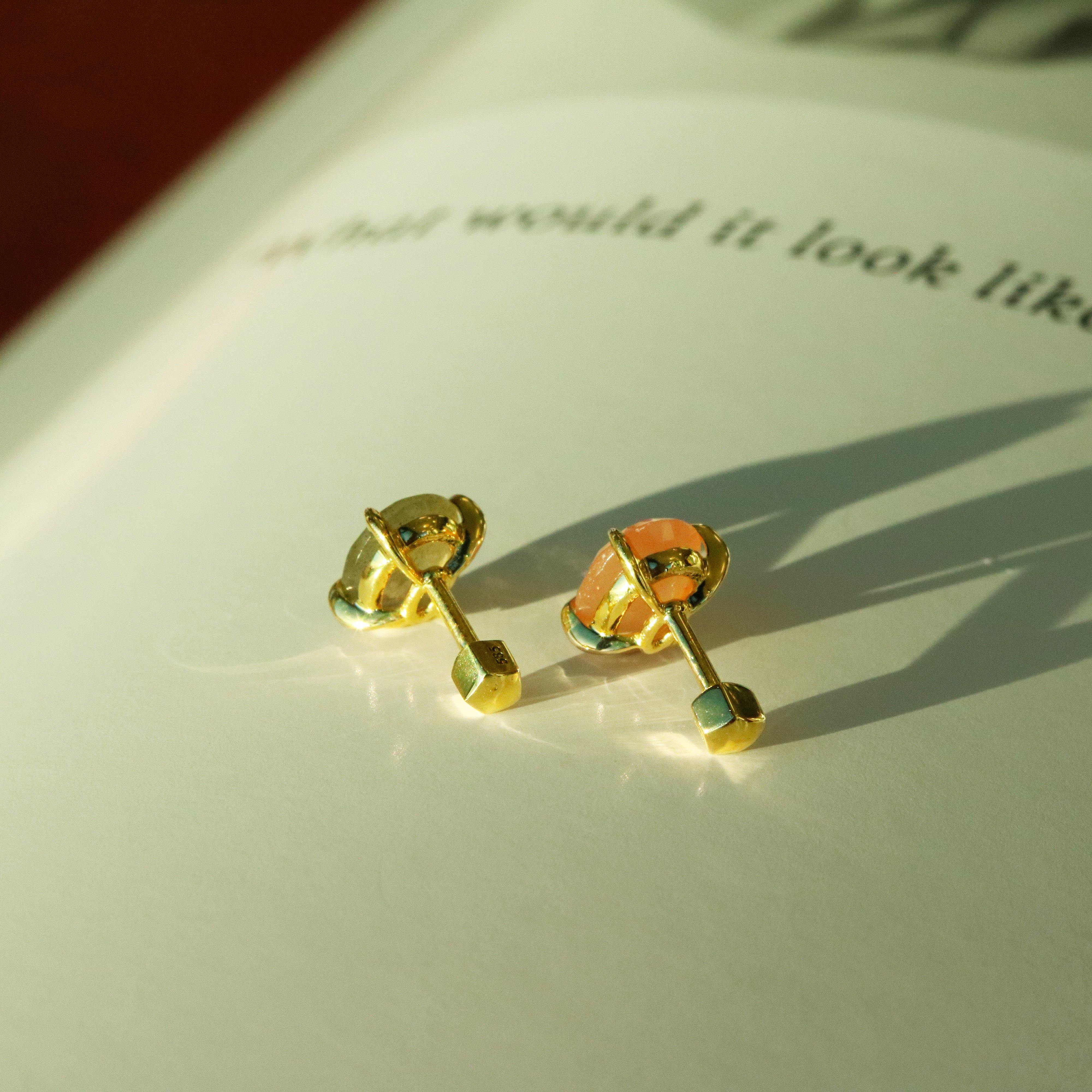 Peach moonstone barbell - NABILONDON