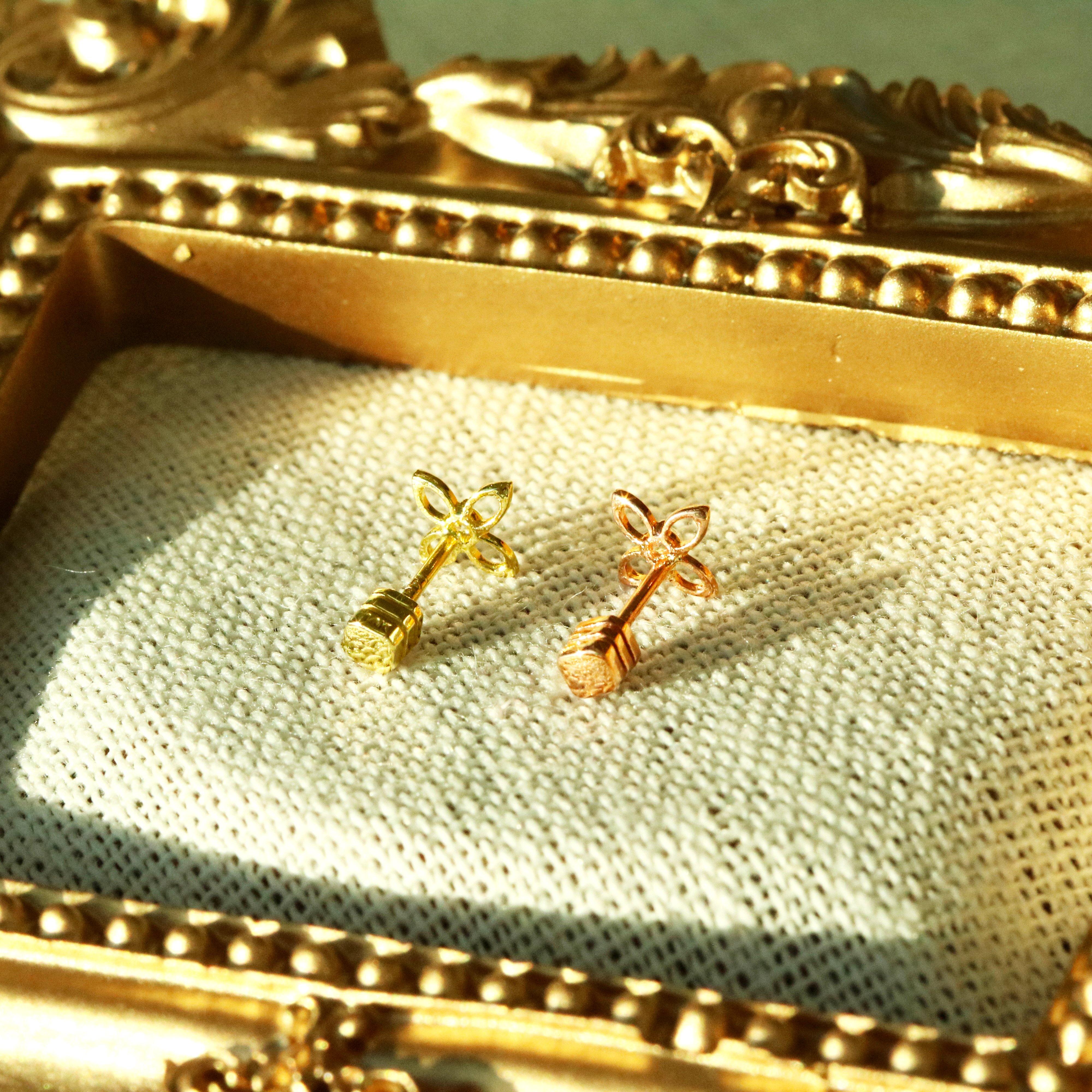 White flower barbell - NABILONDON