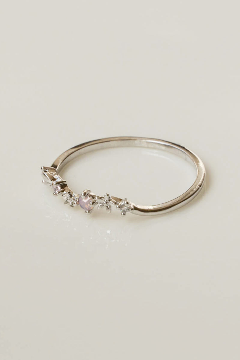 Rose quartz laurel ring
