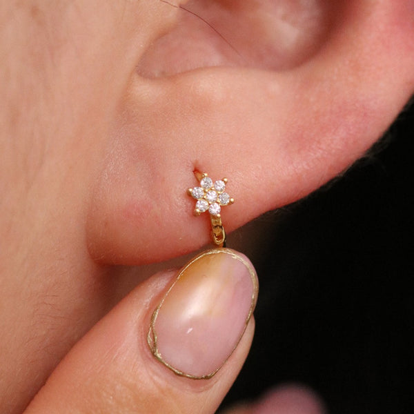 Cubic flower huggie earring