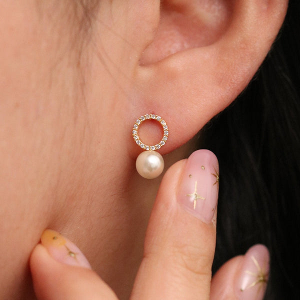 Circle pearl drop earrings