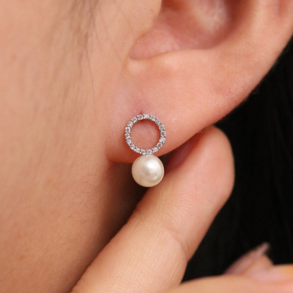 Circle pearl drop earrings