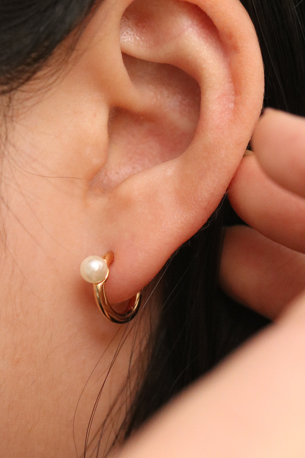 Chunky hoop with pearl earrings