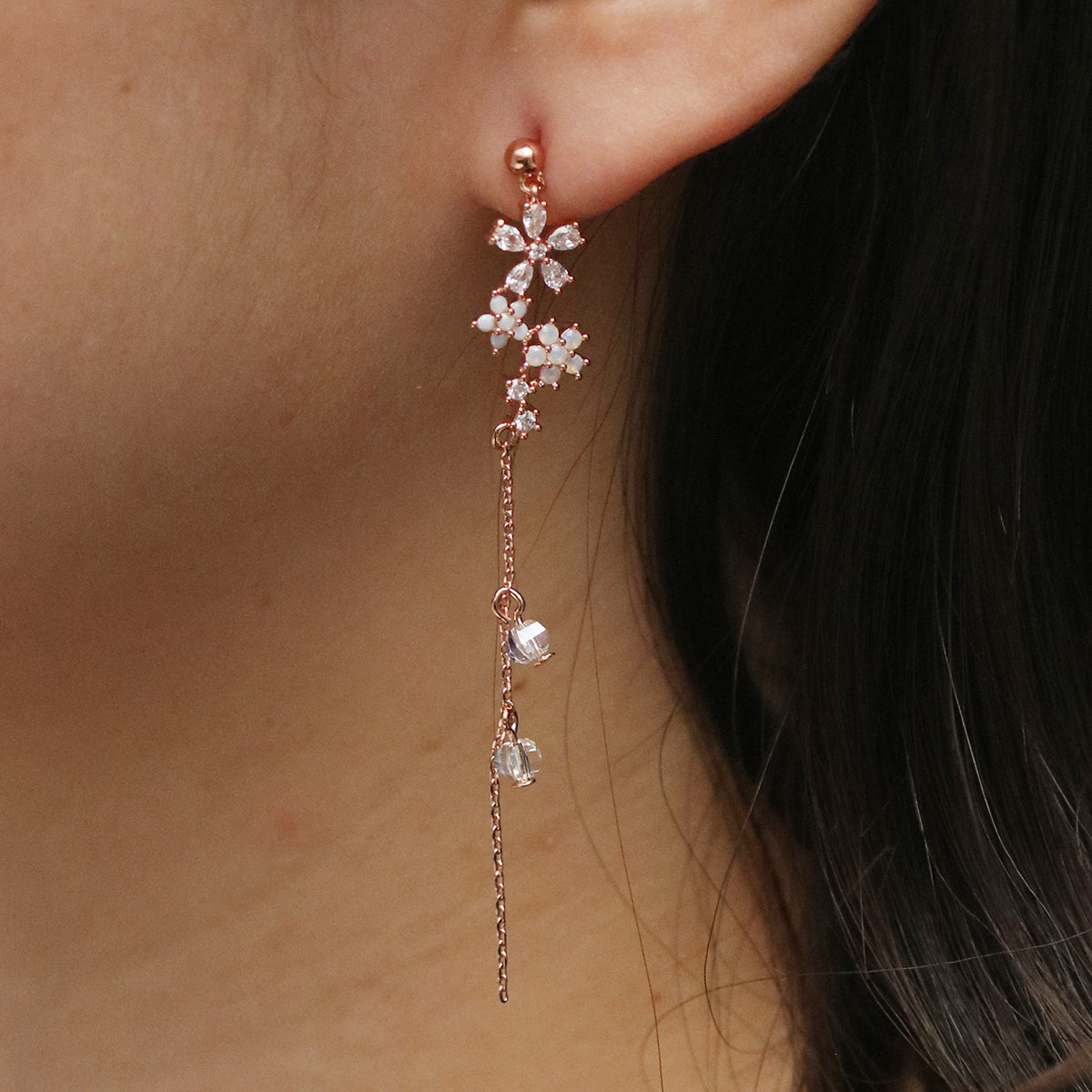 Flower dew drop earrings