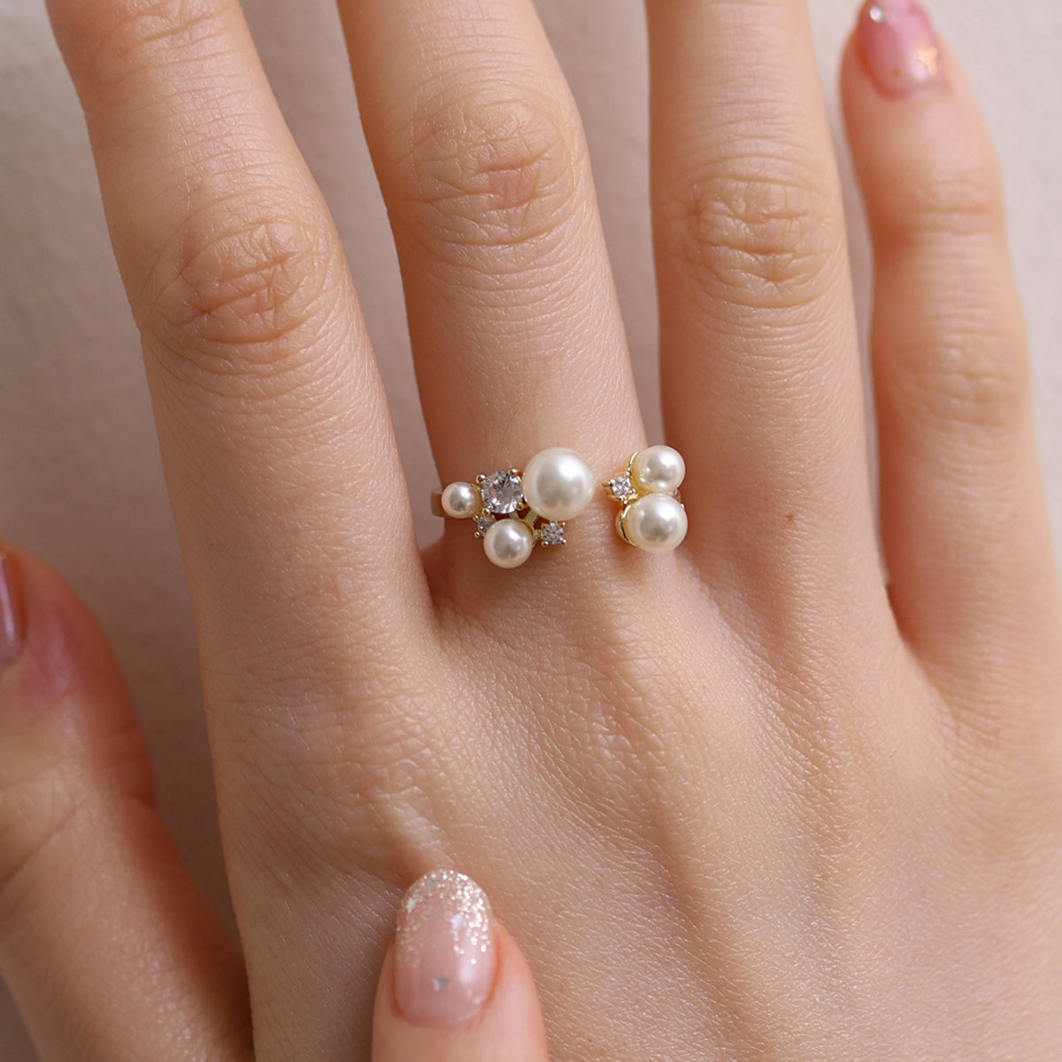 Pearl cubic ring