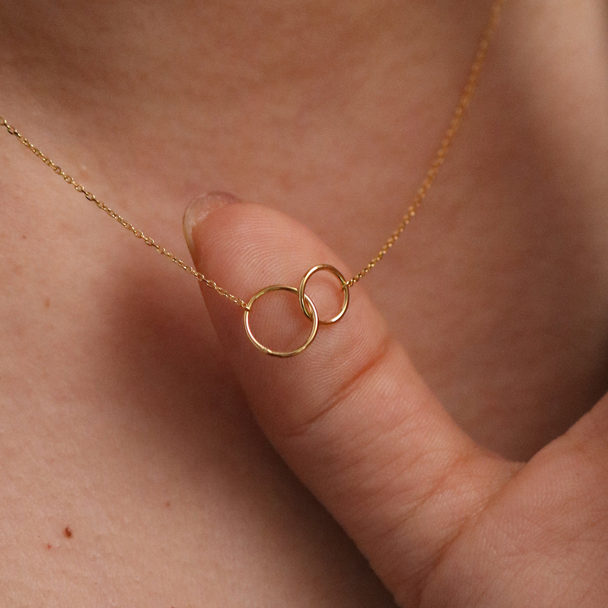 Double circles necklace