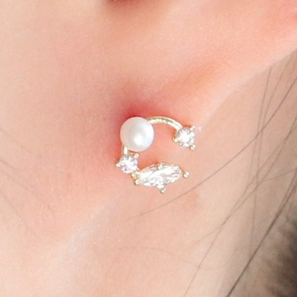 Pearl circle earrings