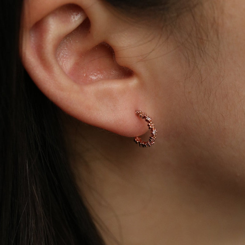 Flower cubic semi-hoop earrings