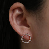 Circle cubic twist earrings