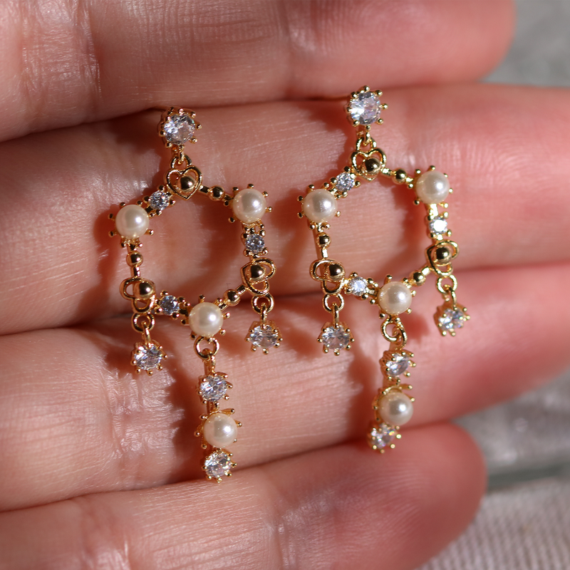 Elegant pearl drop earrings