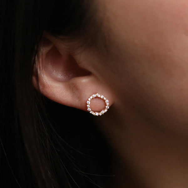 Circle sparkle earrings