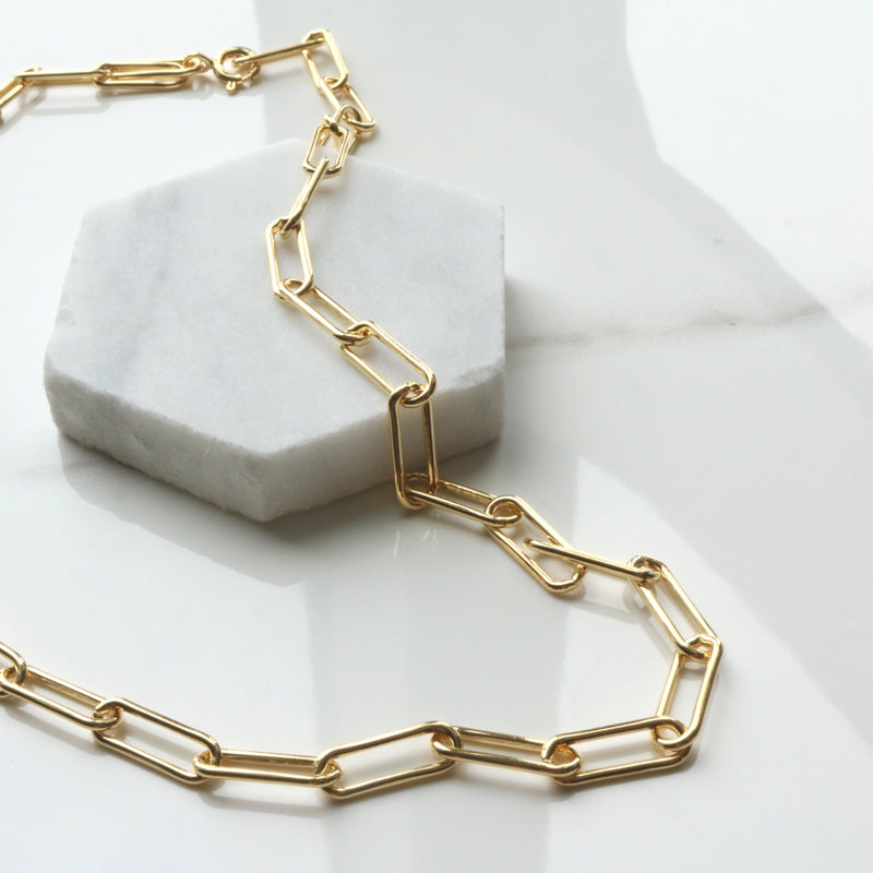 Square link necklace