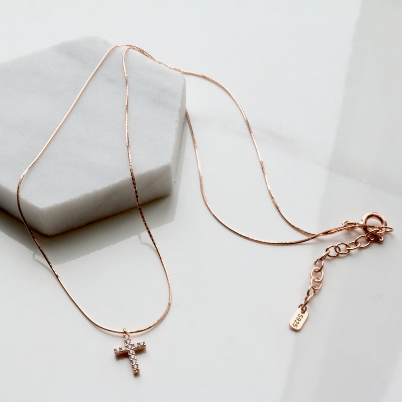 Cross pendant silk necklace - NABILONDON