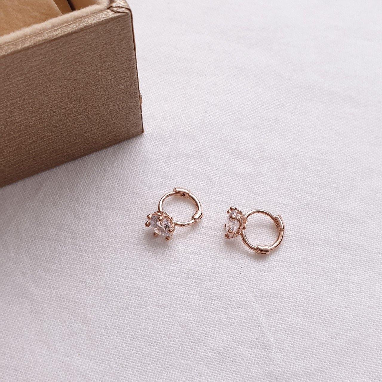 5mm cubic huggie - NABILONDON