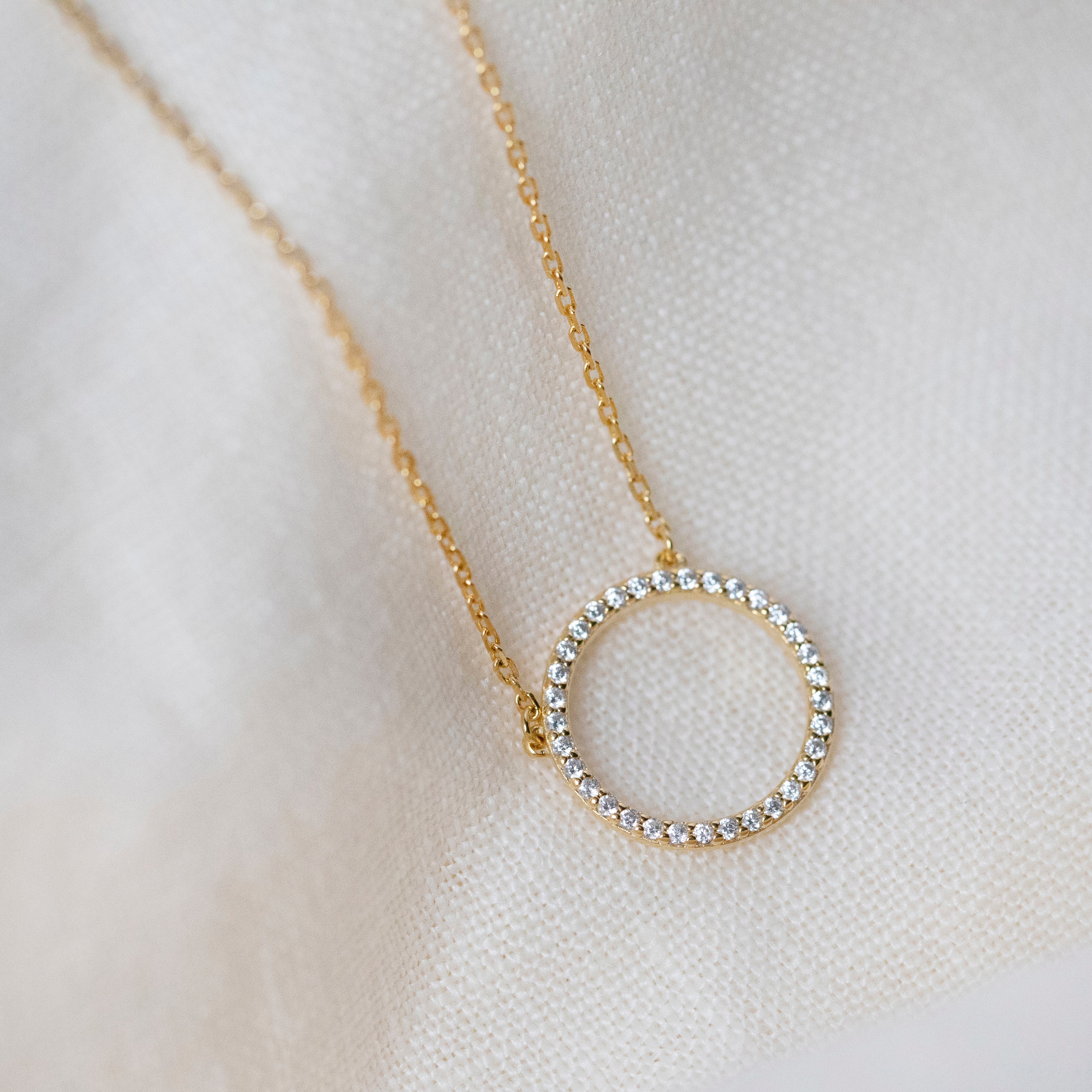 Cubic circle necklace