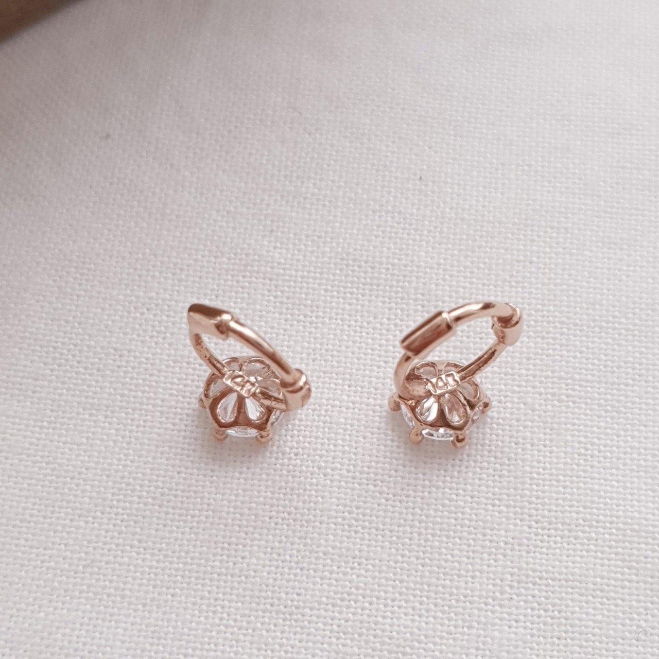 5mm cubic huggie - NABILONDON