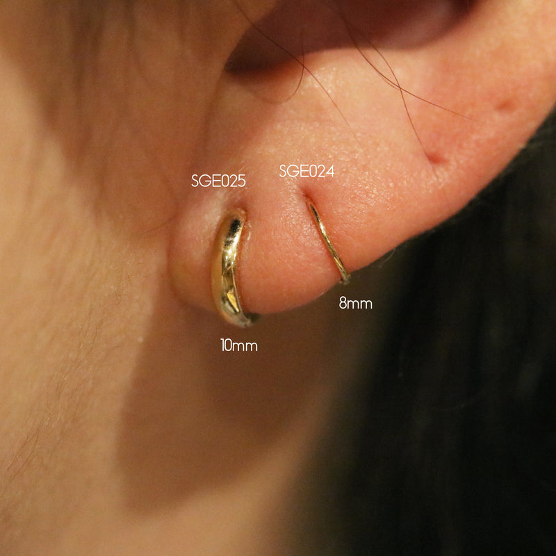 Slim huggie earring (7 sizes)