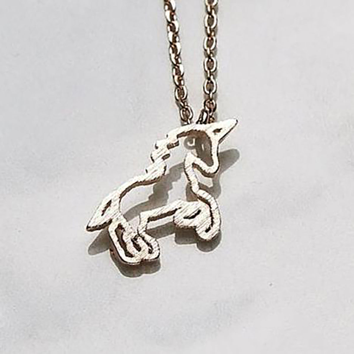 Line unicorn necklace